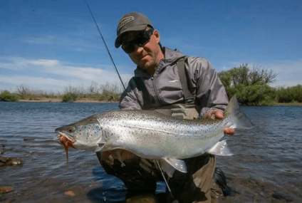 Las famosas truchas del Limay Medio: fueron a pescar, pero no esperaban tantos piques