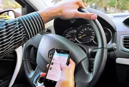 ¿Qué pasa en el semáforo con el uso de celulares?