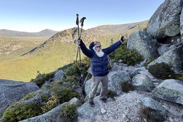A fuerza de 71 caídas y a los 91 años: “Barba Gris” recupera el récord del Sendero de los Apalaches A fuerza de 71 caídas y a los 91 años: “Barba Gris” recupera el récord del Sendero de los Apalaches